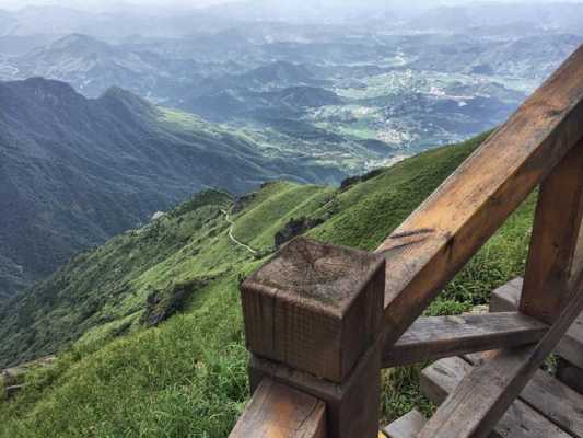 你好，我可以帮你提供武功山旅游攻略。以下是一些关于武功山的信息：