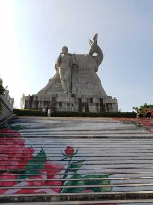 鹿回头风景区攻略