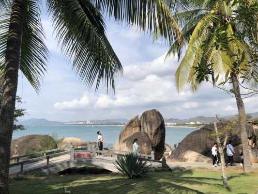 三亚天涯海角旅游攻略自由行：探索神秘的天涯海角，领略热带海滨风光